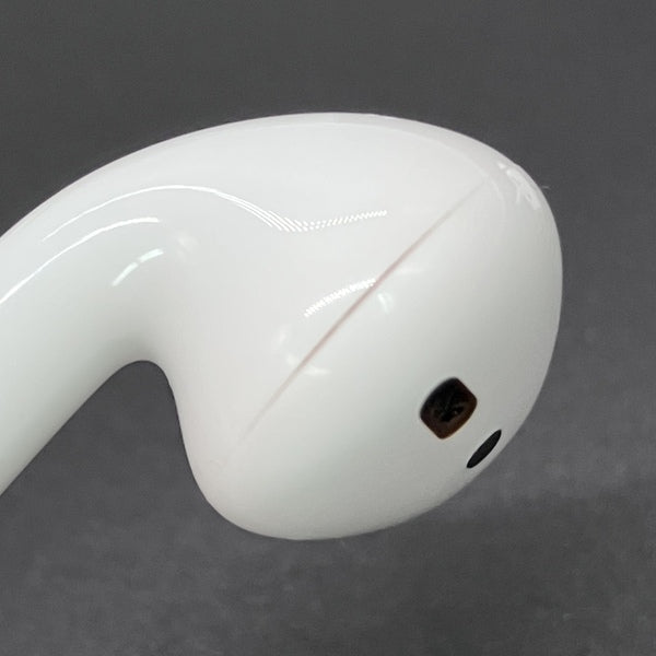 【中古】AirPods with Charging Case MV7N2J/A【日本橋】