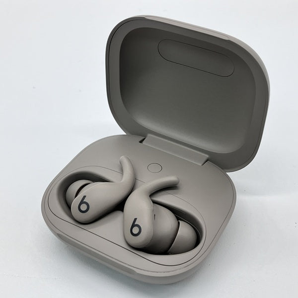 【中古】Powerbeats Fit  グラベルグレイ 【ME2K4PA/A】【秋葉原】