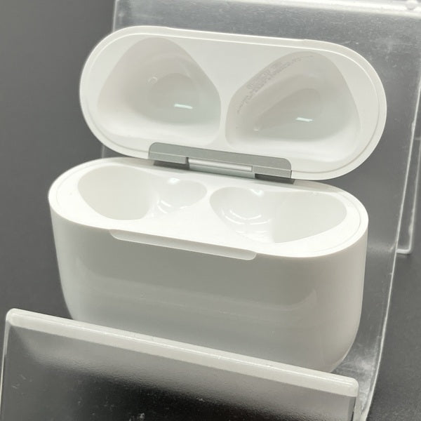 【中古】AirPods 4 （ANC）ワイヤレス充電ケース【日本橋】