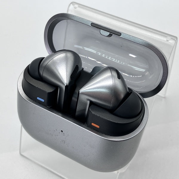 【中古】Galaxy Buds3 Pro シルバー 【SM-R630NZAAXJP】【秋葉原】