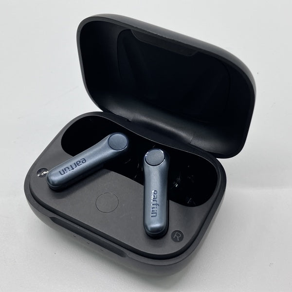 【中古】Air Pro 4 - Black【秋葉原】