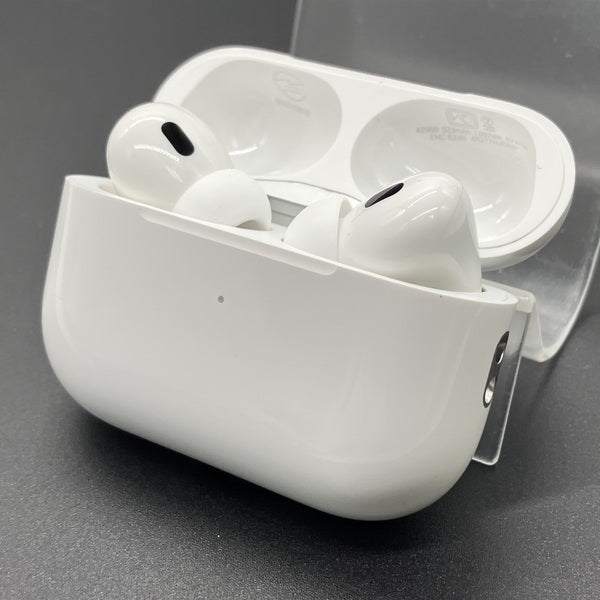 【中古】MagSafe充電ケース(USB-C)付きAirPods Pro(第2世代) MTJV3JA【秋葉原】