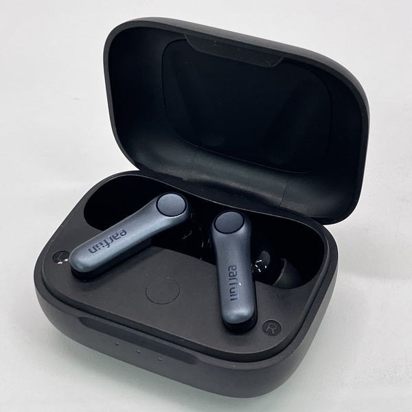 【中古】Air Pro 4 - Black【秋葉原】