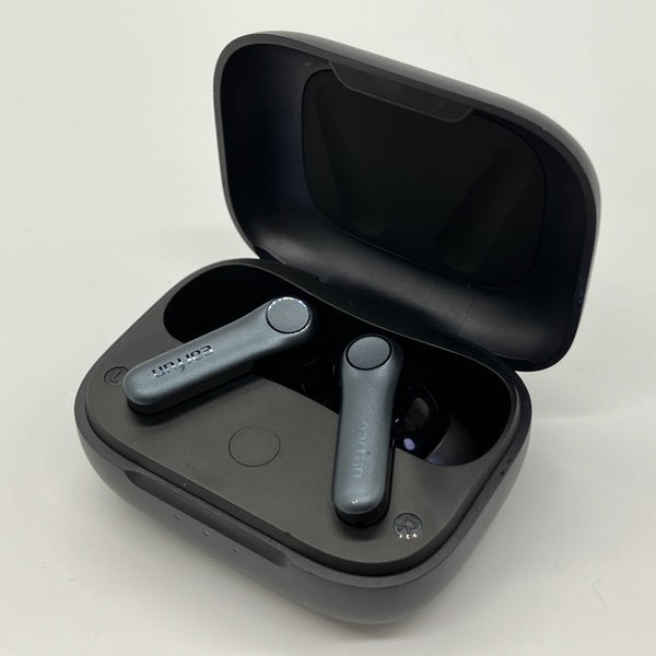 【中古】Air Pro 4 - Black【秋葉原】