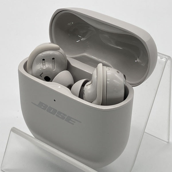 【中古】Quietcomfort Ultra Earbuds 2nd Gen White Smoke【日本橋】