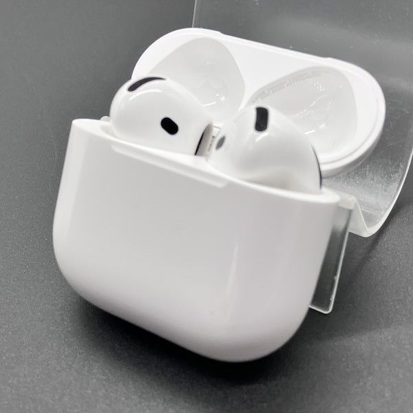 【中古】AirPods 4 MXP63J/A【秋葉原】