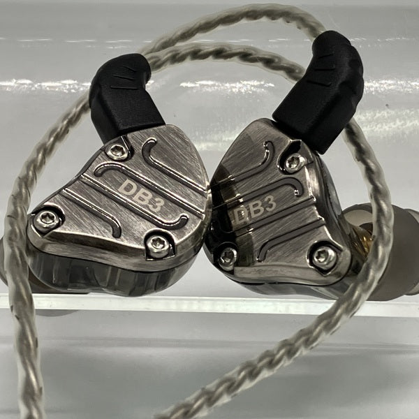 【中古】NICEHCK DB3【秋葉原】