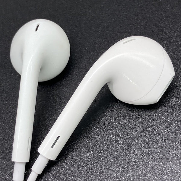 【中古】EarPods with Lightning Connector【名古屋】