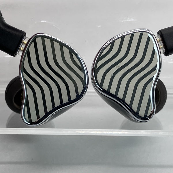 【中古】JH3 Black 【FIO-IEM-JH3-B】【秋葉原】
