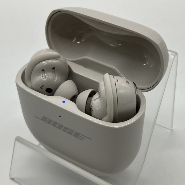 【中古】Quietcomfort Ultra Earbuds 2nd Gen White Smoke【日本橋】