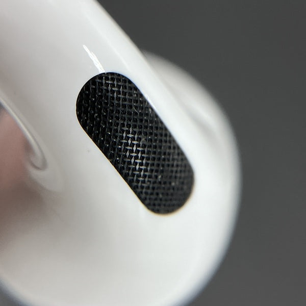 【中古】AirPods 4 MXP93J/A（アクティブノイズキャンセリング搭載）【日本橋】