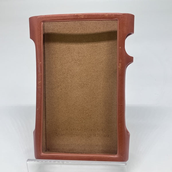 【中古】M3 Ultra 専用レザーケース ブラウン【秋葉原】