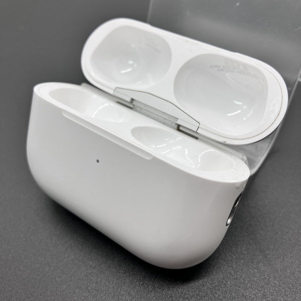 【中古】AirPods Pro (第2世代) MagSafe充電ケース(USB-C)【名古屋】