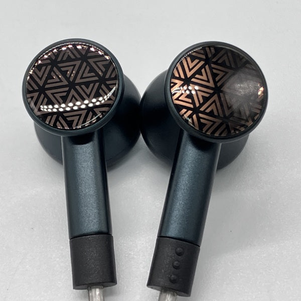 【中古】FF3S Black 【FIO-IEM-FF3S-B】【秋葉原】