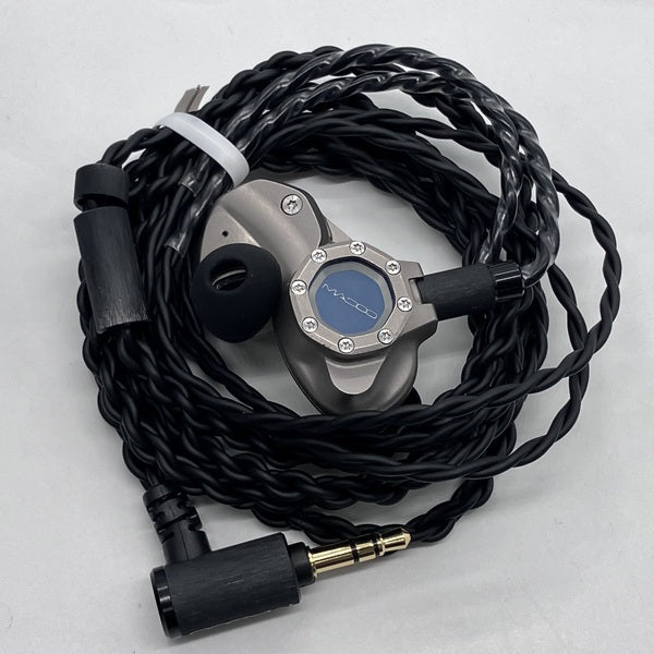 【中古】Typ821 【MDO-T821-TI】【秋葉原】
