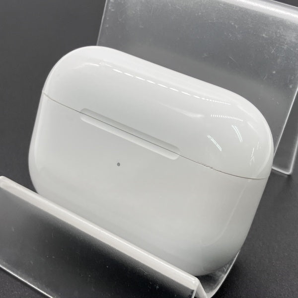 【中古】Apple AirPods Pro MLWK3J/A  (2021/Magsafe)【秋葉原】