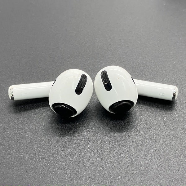 【中古】Apple AirPods Pro MLWK3J/A  (2021/Magsafe)【秋葉原】