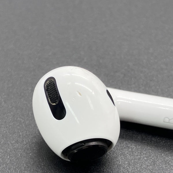 【中古】Apple AirPods Pro MLWK3J/A  (2021/Magsafe)【秋葉原】
