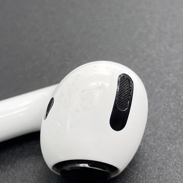 【中古】Apple AirPods Pro MLWK3J/A  (2021/Magsafe)【秋葉原】