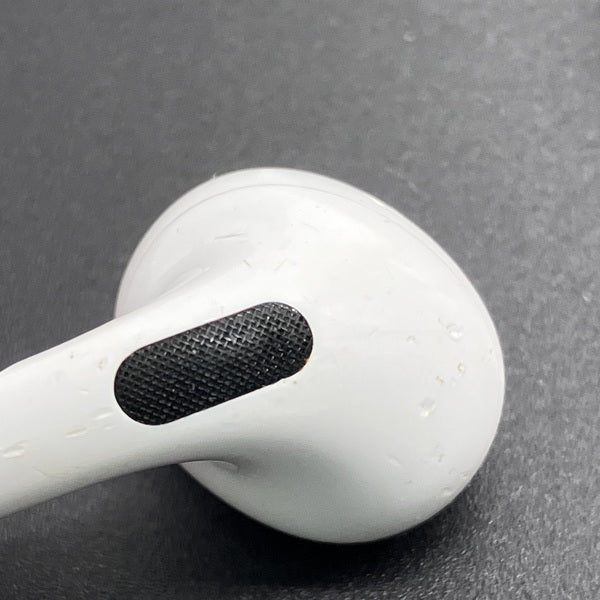 【中古】Apple AirPods Pro MLWK3J/A  (2021/Magsafe)【秋葉原】