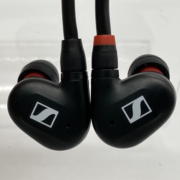 【中古】IE 100 PRO BLACK【秋葉原】
