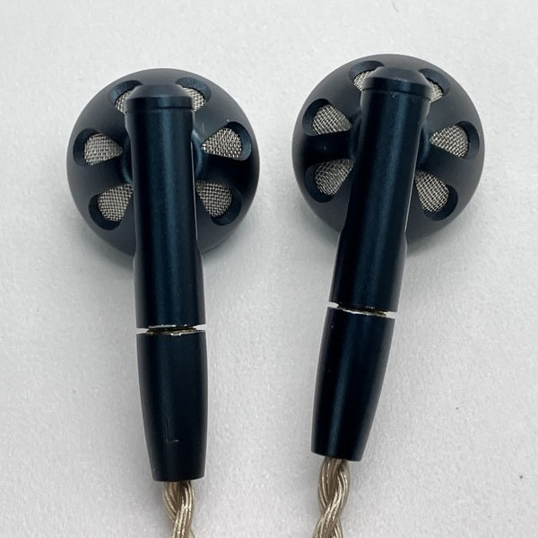 【中古】FF5 Black 【FIO-IEM-FF5-B】【秋葉原】