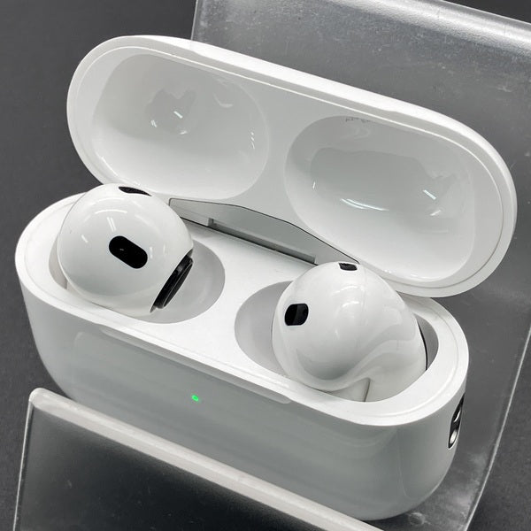 【中古】MagSafe充電ケース(USB-C)付きAirPods Pro(第2世代) MTJV3JA【秋葉原】