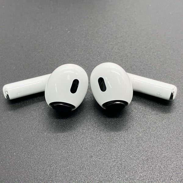 【中古】MagSafe充電ケース(USB-C)付きAirPods Pro(第2世代) MTJV3JA【秋葉原】
