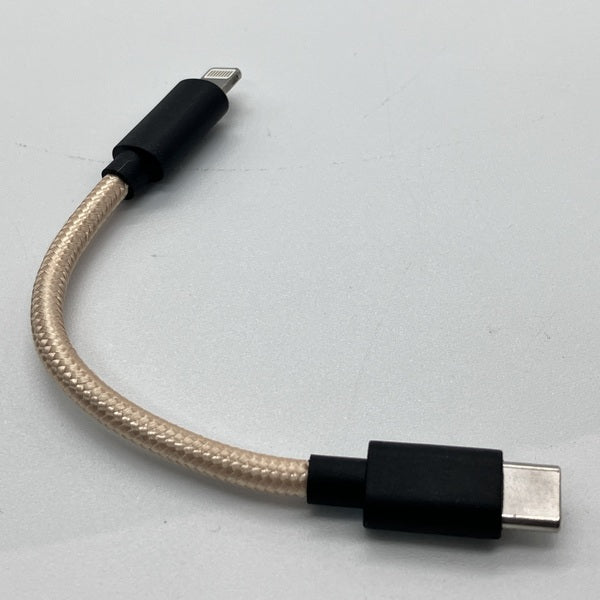 【中古】xDSD Gryphon付属 USB-C to Lightning ケーブル【秋葉原】