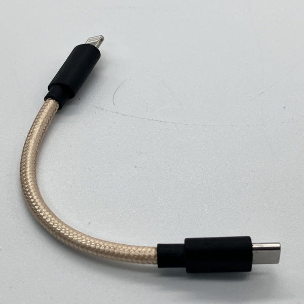 【中古】xDSD Gryphon付属 USB-C to Lightning ケーブル【秋葉原】