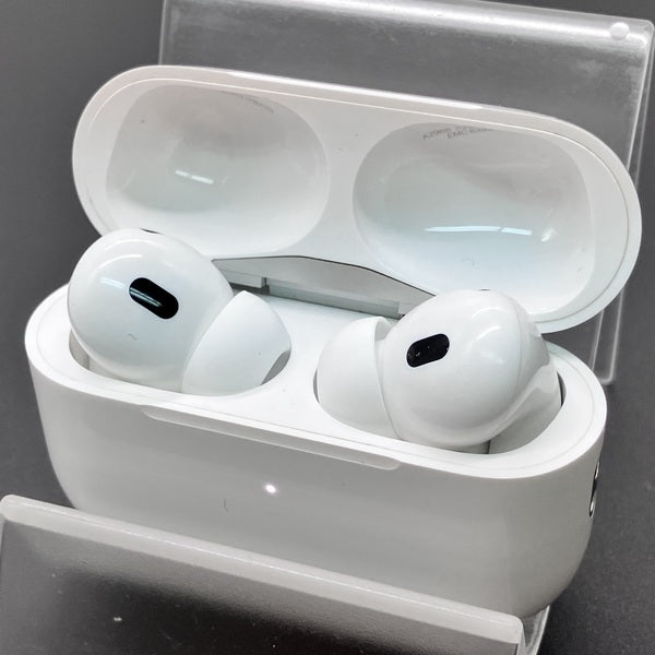 【中古】MagSafe充電ケース(USB-C)付きAirPods Pro(第2世代) MTJV3JA【秋葉原】