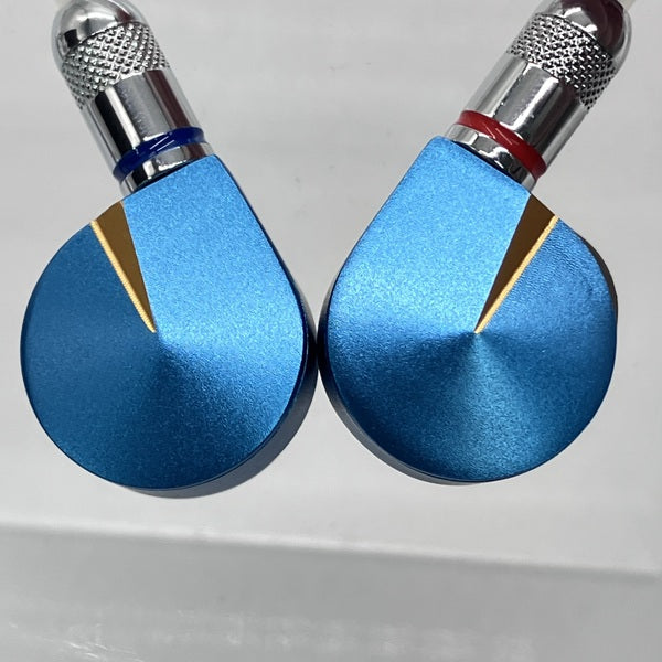 【中古】F1 Pro 3.5mm【秋葉原】
