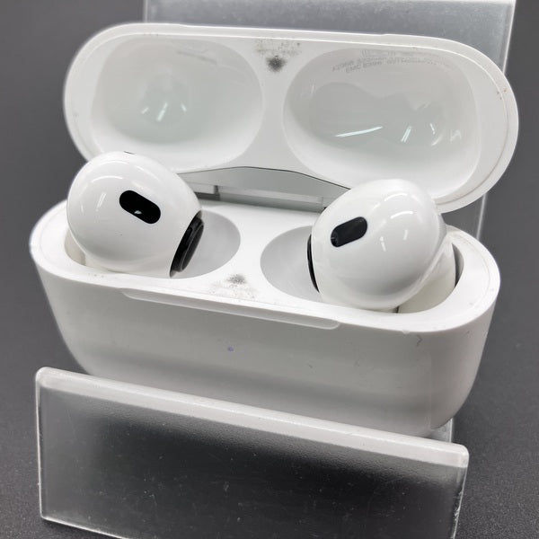 【中古】MagSafe充電ケース(USB-C)付きAirPods Pro(第2世代) MTJV3JA【日本橋】