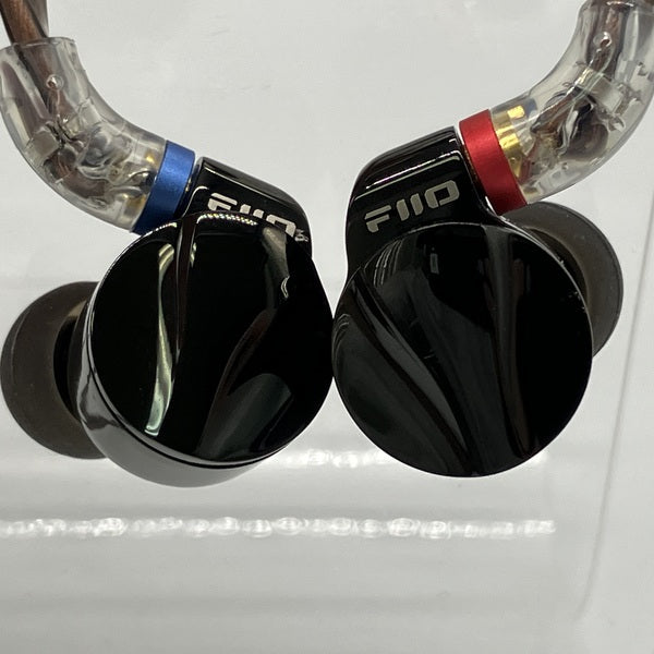 【中古】FD15 Black 【FIO-IEM-FD15-B】【秋葉原】
