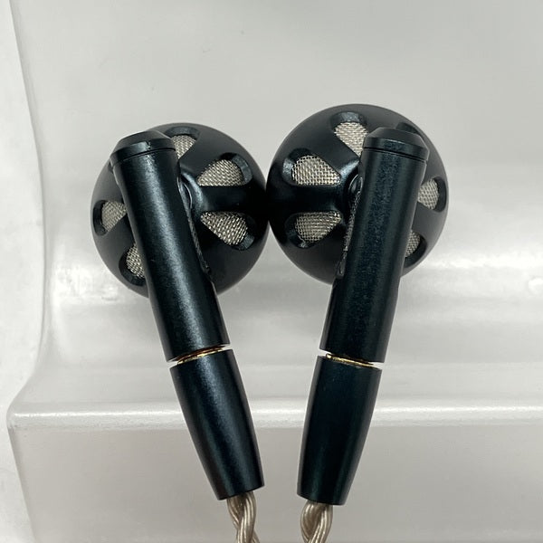【中古】FF5 Black 【FIO-IEM-FF5-B】【秋葉原】