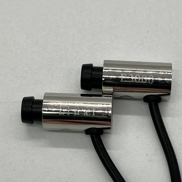 【中古】E3000 【FI-E3DSS】【秋葉原】