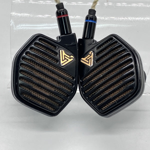 【中古】LCDi4 in-ears with premium cable【秋葉原】