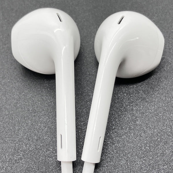 【中古】EarPods（USB-C） インナーイヤー型イヤホン【秋葉原】