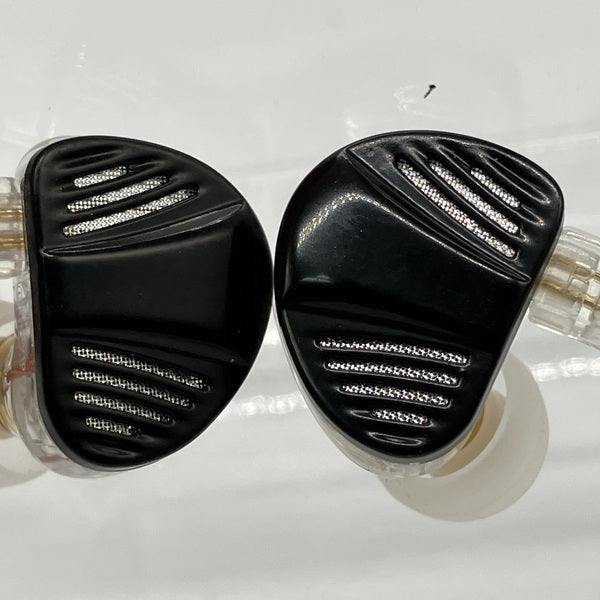 【中古】TRN V10 Pro【日本橋】