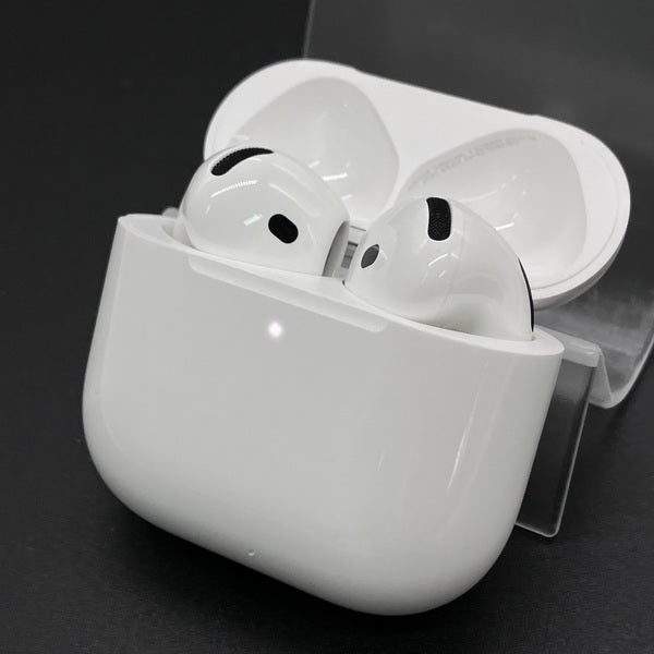 【中古】AirPods 4 MXP63J/A【秋葉原】
