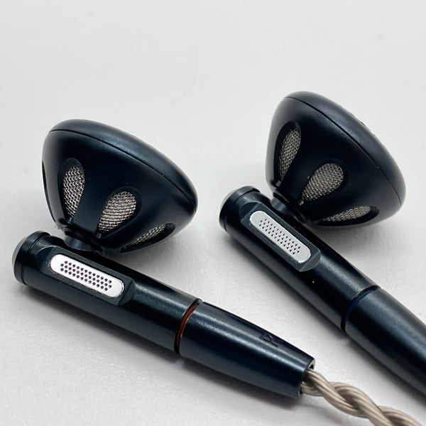 【中古】FF5 Black 【FIO-IEM-FF5-B】【日本橋】