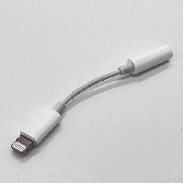 【中古】Lightning - 3.5 mmヘッドフォンジャックアダプタ【秋葉原】