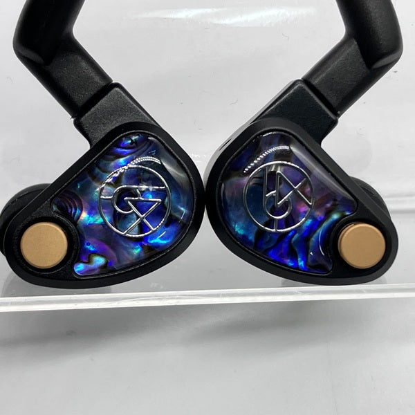 【中古】Volür【64A-7297】【秋葉原】