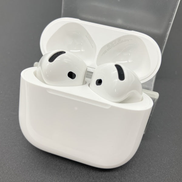 【中古】AirPods 4 MXP93J/A（アクティブノイズキャンセリング搭載）【秋葉原】