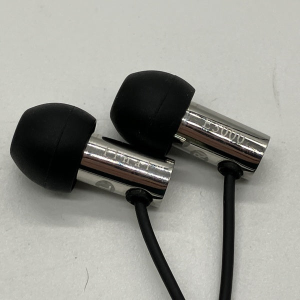 【中古】E3000 【FI-E3DSS】【日本橋】