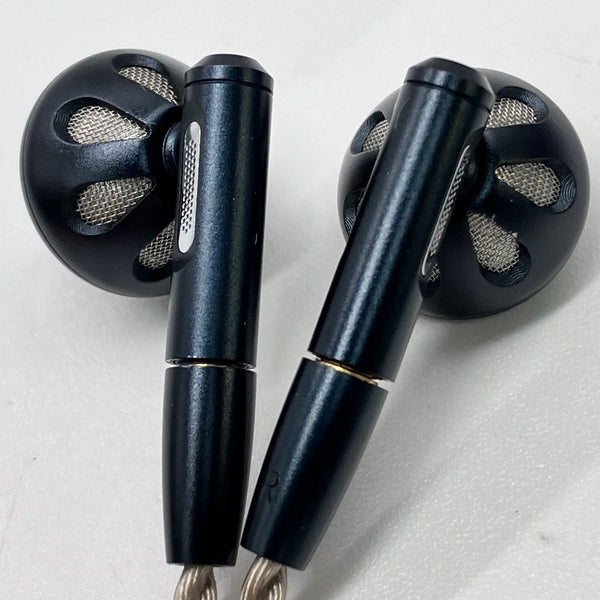 【中古】FF5 Black 【FIO-IEM-FF5-B】【秋葉原】