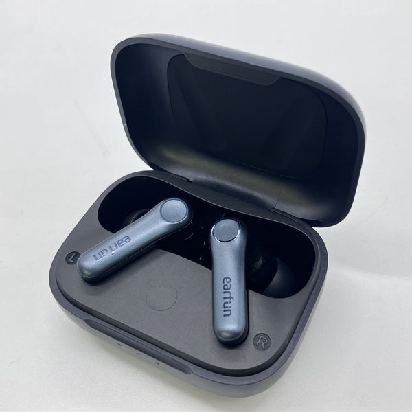 【中古】Air Pro 4 - Black【名古屋】