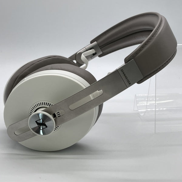 【中古】MOMENTUM Wireless ノイズキャンセルヘッドホン Sandy White 【M3AEBTXL SANDY WHITE】【秋葉原】