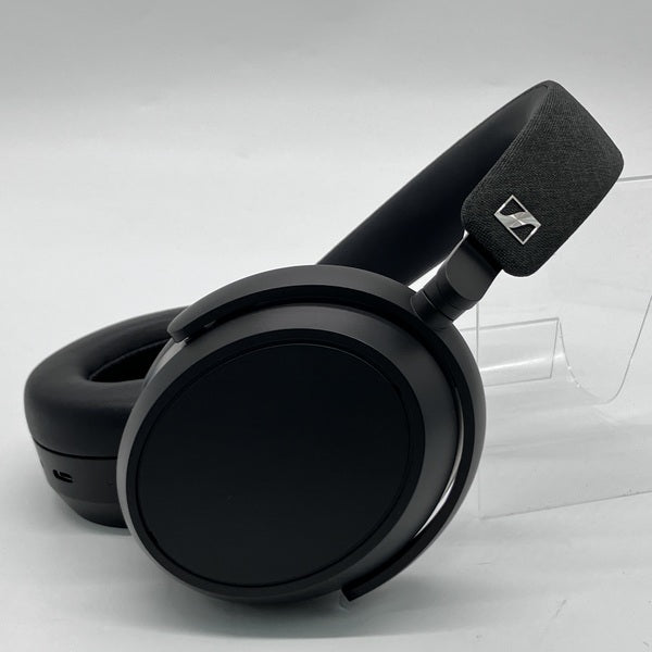 【中古】MOMENTUM 4 Wireless ブラック 【M4AEBT BLACK】【秋葉原】