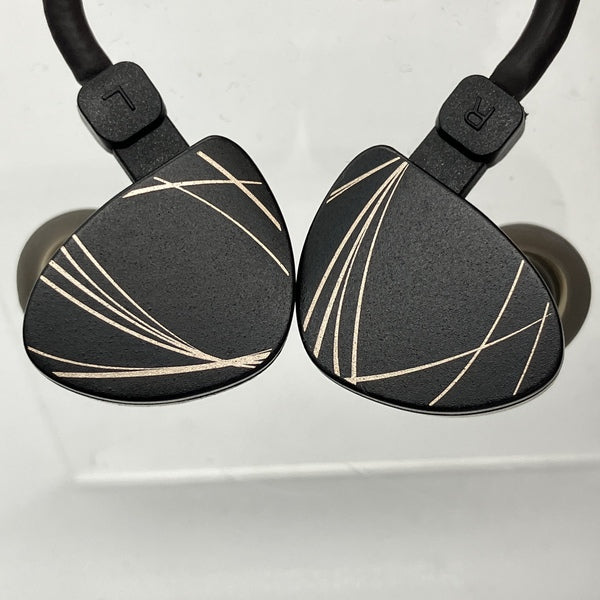 【中古】Aria【日本橋】